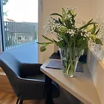 Falken فندق هشينغن